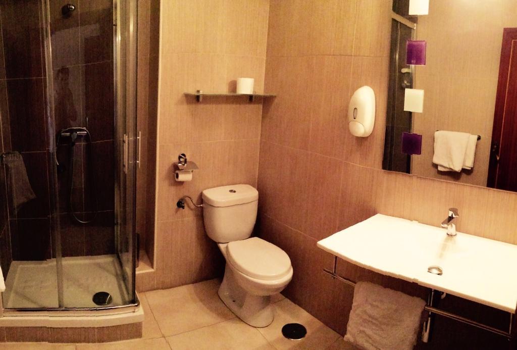 Hostal Mimosa Santander Chambre photo